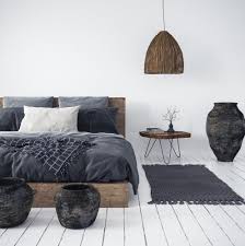 Discover bedroom ideas and design inspiration from a variety of farmhouse bedrooms, including color, decor and theme options. Best Budget Farmhouse Bedroom Decor Ideas That Are Impossibly Cool Swankyden Com