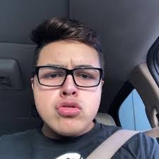 Cesar Lechuga's Instagram, Twitter & Facebook