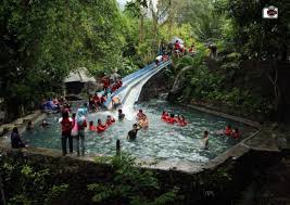Berikut ini adalah daftar beberapa tempat menarik yang mungkin bisa anda kunjungi 14 Tempat Wisata Yang Bisa Kamu Kunjungi Di Pinrang Bagooli Com