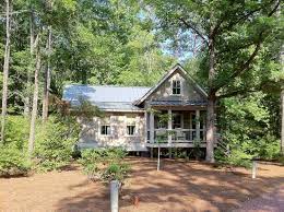 This particular cabin, comprising two rooms, was constructed of longleaf pine in the 1830s and occupied for a century, with the last family to live there filling it to overflowing with 15 people. Callaway Gardens Yelp Garden Cabins Callaway Gardens Cottage Floor Plan