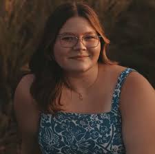 Hey!! My name is Chloe Baker, I'm from Rogersville, MO and I'm 100%  committed to Arkansas! I'll be majoring in marketing at Walton. I enjoy  crocheting, watching hockey, reading, and just having