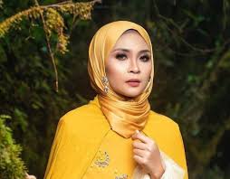 Aplikasi pemutar musik yang berisi lagu siti nordiana terbaru offline yg sangat bagus sekali. Lirik Lagu Memori Berkasih Siti Nordiana Portal Maluku