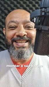 Locutor ou futuro locutor: sua voz pode ser sua profissão., O próximo passo  é seu!, Segue aqui e aprende a viver da voz., #Locução #locucaopublicitaria  #vozqueconecta #vitrinedavoz #LocuçãoComercial ...