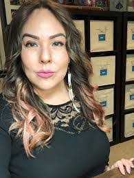 Jaclyn Gray's Instagram, Twitter & Facebook