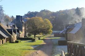 Site Historique Des Forges De Paimpont Paimpont Ille Et Vilaine Bretagne Bretagne Vacances Bretagne Ille Et Vilaine