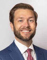 Andrew Lash's Instagram, Twitter & Facebook