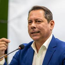 Encarcelan a sospechoso de agredir a su esposa y suegra en Camuy