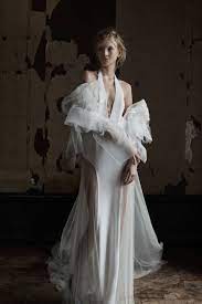 Kaufen preiswerte günstige brautkleider und brautmode mit erstklassiger qualität nach maß.bei milanoo gibt es mehr als 800 wunderschöne brautkleider styles.shoppen sie jetzt ihre trauhafte brautkleider! Vera Wang 2016 Bridal Collection