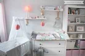 Superheikeich hatte etwas angst als ich mir die aufbauanleitung angesehen habe. Ein Skandinavisches Kinderzimmer Und Ein Wickelaufsatz Fur Die Ikea Hemnes Kommode Give Away Youdid