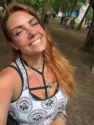 Support indie artists by sharing this playlist