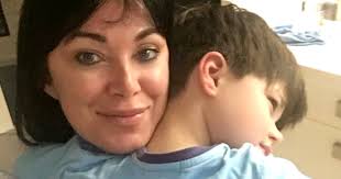 Lisa Oldfield egg donation to her friend Helen: their story