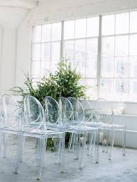 Modern Minimalist Wedding With Feminine Style Once Wed Modern Minimalist Wedding Wedding Modern Contemporary Wedding Decor