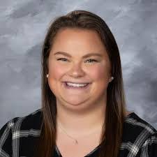 Lori Maas's Instagram, Twitter & Facebook