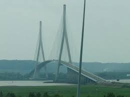 Pont De Normandie Aka The Nomandie Bridge Designed By Michelle Virlogeux He Designed The Millau Viaduct Too Its A Cable St Bridge Design Bridge Road Bridge