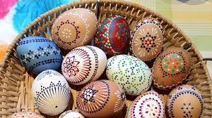 There are currently more than 45,000 instagram posts tagged #eastertree and searches are up 63% over the last five years, according to google. 10 Creative Easter Egg Decorating Techniques Mental Floss