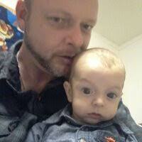 Chris Labor's Instagram, Twitter & Facebook