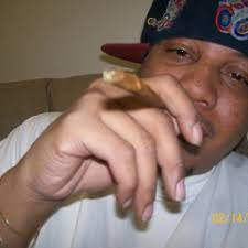 Listen to A.K. feat. THEROW(Da Lyrical Assassin) REAL NIGGAZ DONT PLAY!! by  THEROWBREAD in Niaja mix playlist online for free