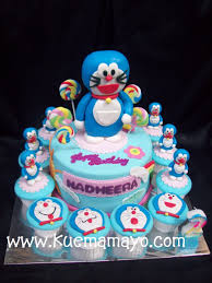 33 gambar kue ulang tahun yang bagus dan keren kue ulang tahun. Doraemon B Day Cake Nadheera Mamayo