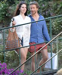 Lana Del Rey Gets Cozy With Her New Hot Italian Photographer Boyfriend In Italy Ohnotheydidnt Livejournal