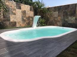 Piscina De Fibra Vantagens Desvantagens 60 Fotos Incriveis Piscina De Fibra Decks De Piscina Piscinas De Fibra De Vidro