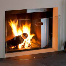 Mais avec un feu dans son salon, il faut aussi protéger ce dernier des flammes. Pare Feu Pour Cheminee Leonardo Caminetti Gmbh