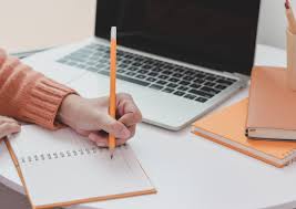 Artikel adalah karya tulis lengkap, misalnya laporan berita atau setelah menetapkan tema, buatlah outline (kerangka karangan) untuk memudahkan pengembangan penulisan. Pengertian Outline Manfaat Syarat Dan Cara Membuatnya
