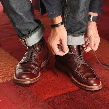With a shrinking labor pool in the trades, work boot brands are getting aggressive when it comes to grabbing their share of the market. The 2018 Beginners Boot Buying Guide Goodyearwelt