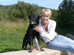 Kinder sollten schon älter sein und den umgang mit hunden kennen. Sonja Zietlow Sie Ist Ein Star Holt Arme Hunde Raus