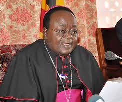 Aachi bishopu wa Kampala Arch diocese, Cyprian Kizito Lwanga yahereeza  Robert Kyagulanyi a.k.a Bobi Wine baiburi nk'akamanyiso k'okwebembeza  obusingye hamwe n'okuburira engiri. Ebi byona byabaho eriizooba omukitambo  kya misa y'okwakira omwaka musya