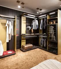 One of the container store's signature products, elfa is arguably the gold standard of closet systems, and has been since 1999. Outfit System Luxury Customized Modular Walk In Closet Laurameroni