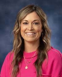 Natalie Pentz's Instagram, Twitter & Facebook