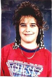 25 Photos Of 80s Hairstyles So Bad They Re Actually Good 80s Hair Hair Styles Bad Hair