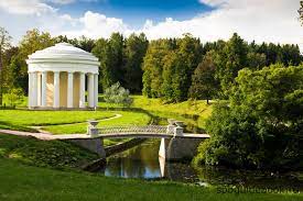 Maybe you would like to learn more about one of these? Muzej Zapovednik Pavlovsk