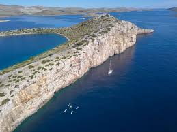The island contains two salt lakes, veliko and malo jezero, that are located at the western end of the island. 10 Epic Adventures On The Dalmatian Coast In Croatia