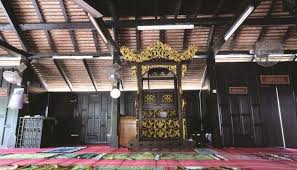 Although the actual age of masjid kampung laut is not known, its design. Masjid Kampung Laut Interior The Mimbar Is Of Traditional Malay Design Masjid Beautiful Mosques Mosque