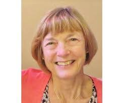 Amanda Bohan's Instagram, Twitter & Facebook