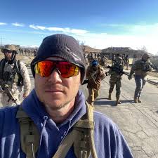 This is why I have trust issues?? ft 301L 2 STANLE in in ft 25 2 STA in