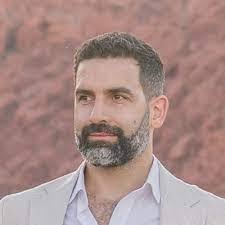 Angelo Apa's Instagram, Twitter & Facebook