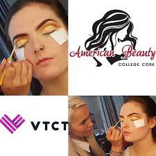 One To One Makeup Lessons Available An American Beauty College Cork Makeupaddicted Makeupbydaria Makeupbycaitlin Ame College Beauty Beauty Ad Makeup Course