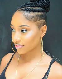 Erstaunliche Geflochtene Frisuren Fur Schwarze Frauen 2018 2019 Neue Frisurentrends Braids With Shaved Sides Shaved Side Hairstyles Tapered Hair