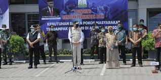 Tiga pakej bantuan diberikan tahun lepas. Plt Gubernur Aceh Salurkan Bantuan Untuk Masyarakat Terdampak Covid 19 Biro Humas Dan Protokol Pemerintah Aceh