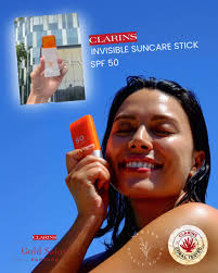 Run don't Walk!! The LIMITED EDITION Clarins Makeup is now in stock at NBR!  🤍SOS Primer Gold Glow