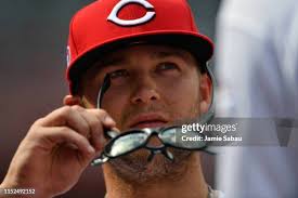 150 Photos & High Res Pictures