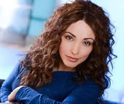 Who is Tamara Almeida dating? Tamara Almeida boyfriend, husband