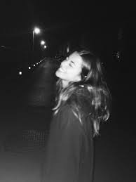 Aesthetic Black And White Instagram Profile Pictures Pin By Liat Goldhaber On Pictures Insta Photo Ideas Grunge Photography Black And White Aesthetic