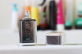 Caviar lime, frozen mint, black pepper. 212 Vip Men By Carolina Herrera Fragrance Review Michael 84