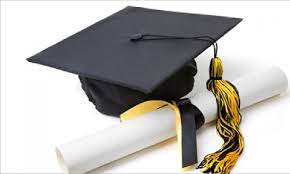 Berikut ini kumpulan ucapan selamat atas kelulusan, seperti dilansir dari wishesmsg, selasa (26/1/2021). 10 Ide Ucapan Selamat Wisuda Bahasa Jawa Cerita Wisuda