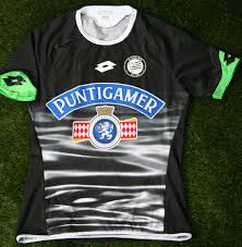 Der sk sturm geht seinen steirischen weg in der saison 2020/21 in den einzig wahren farben. Sk Sturm Graz 2015 2016 Home Shirt Club 25 Football