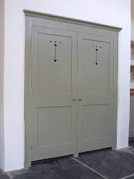 However, many bespoke kitchen companies and cabinet makers (inthe uk at least) are still using this paint, which (wrongly?) makes me think that it i love how people bash farrow and ball. Pin On Handmade Solid Wood Kitchens