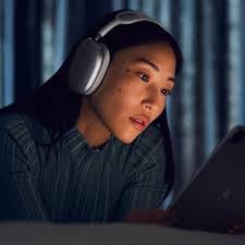 Max Ende's Instagram, Twitter & Facebook